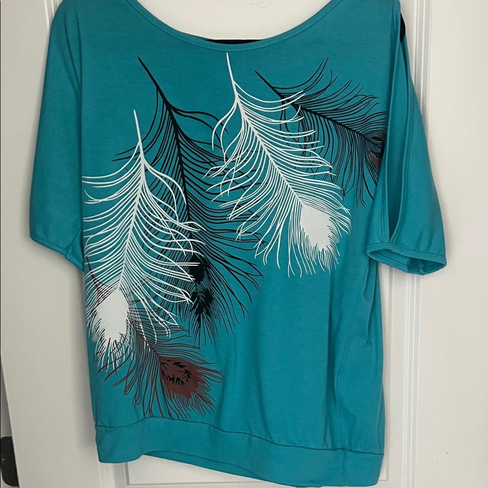 YOINS Teal Feather Print Short Sleeve Top